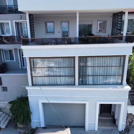 Suna Suits Konukevi Fethiye