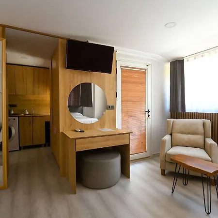 Suna Suits Guest house 4*